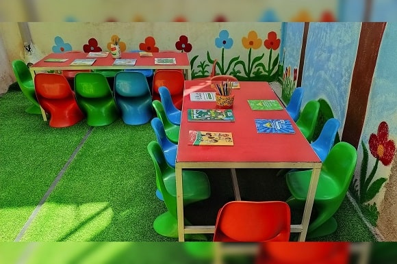 مهدکودک و پیش دبستانی مداد رنگی در بجنورد