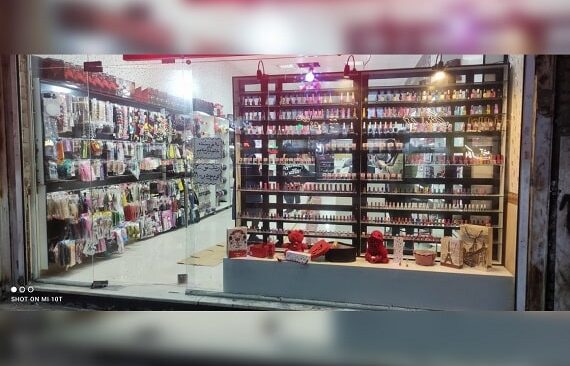 فروشگاه لوازم آرایشی نازخاتون در مشهد