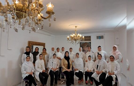 آموزشگاه زیبایی آیسا